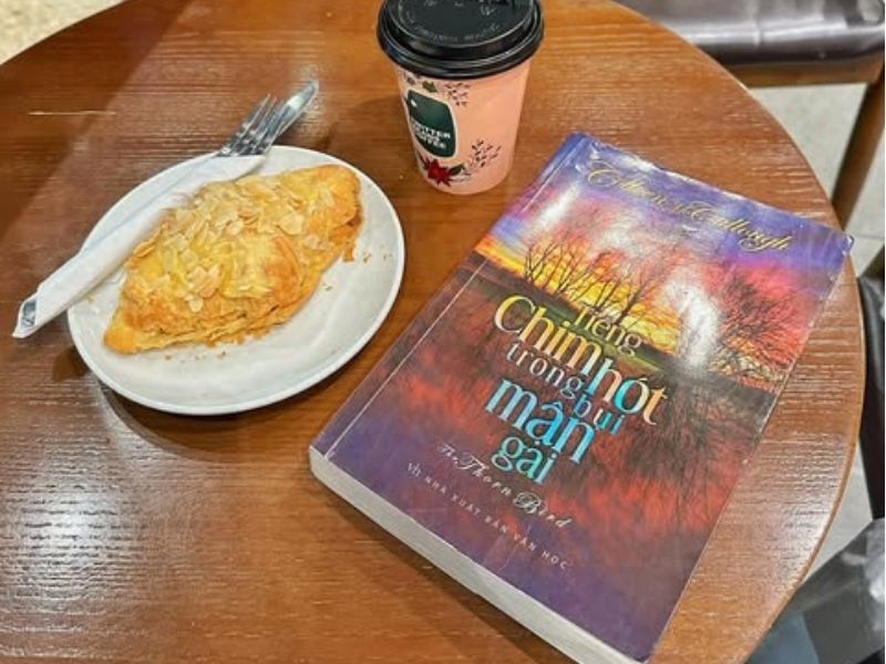 Review sách Tiếng chim hót trong bụi mận gai | Tóm tắt sách & Review 1 Review sách tiếng chim hót trong bụi mận gai